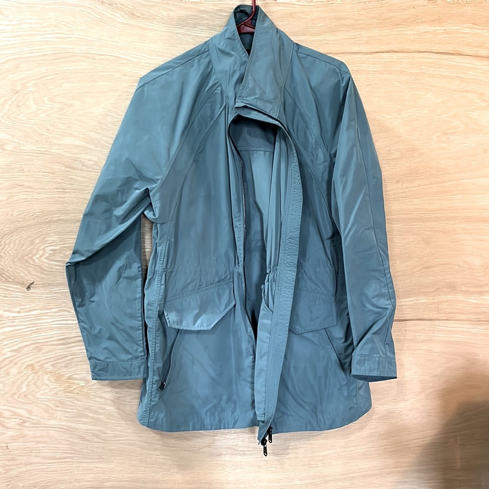 EUC Athleta wind jacket.